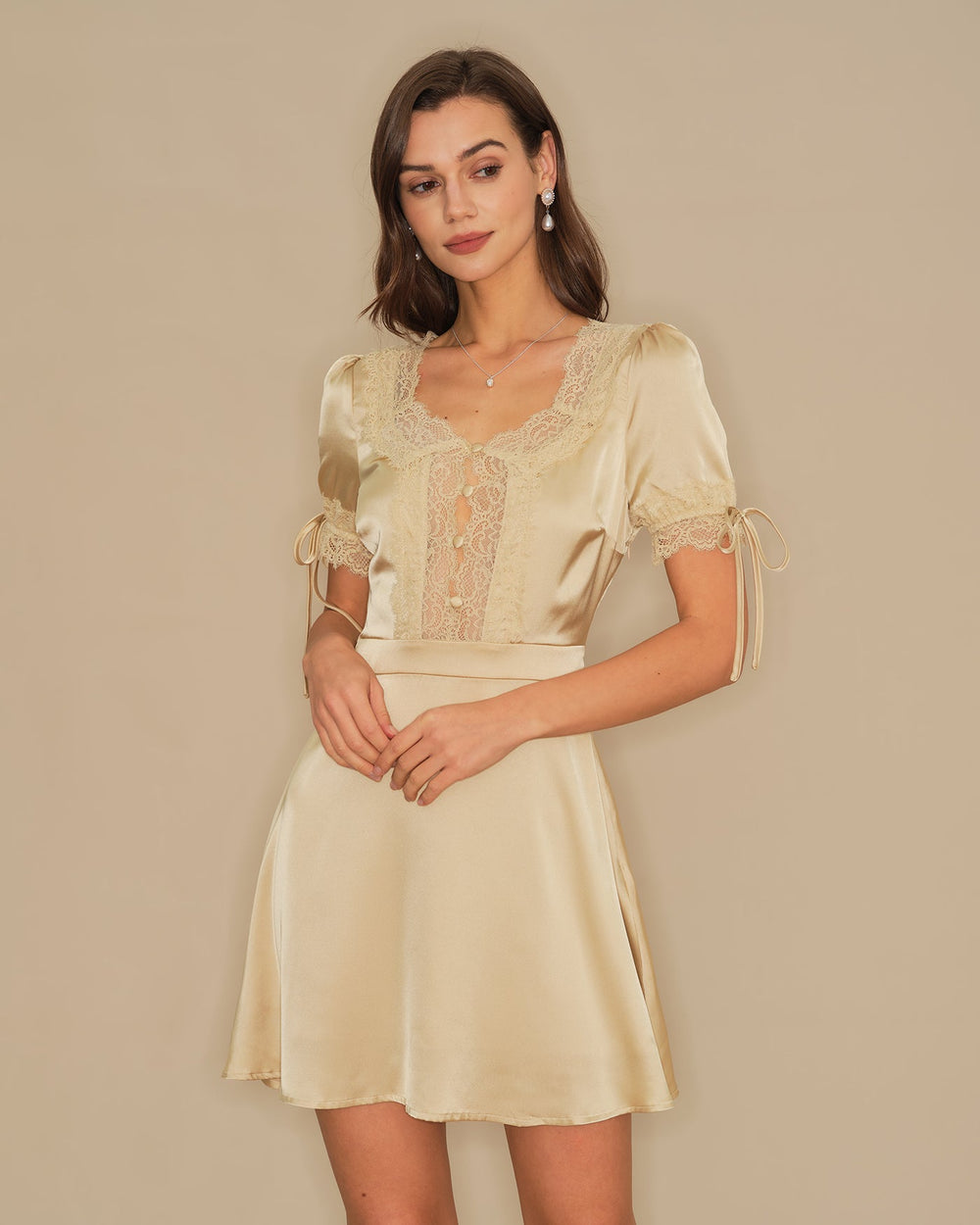 Vestido Martina | Elegancia en Encaje Tono Durazno