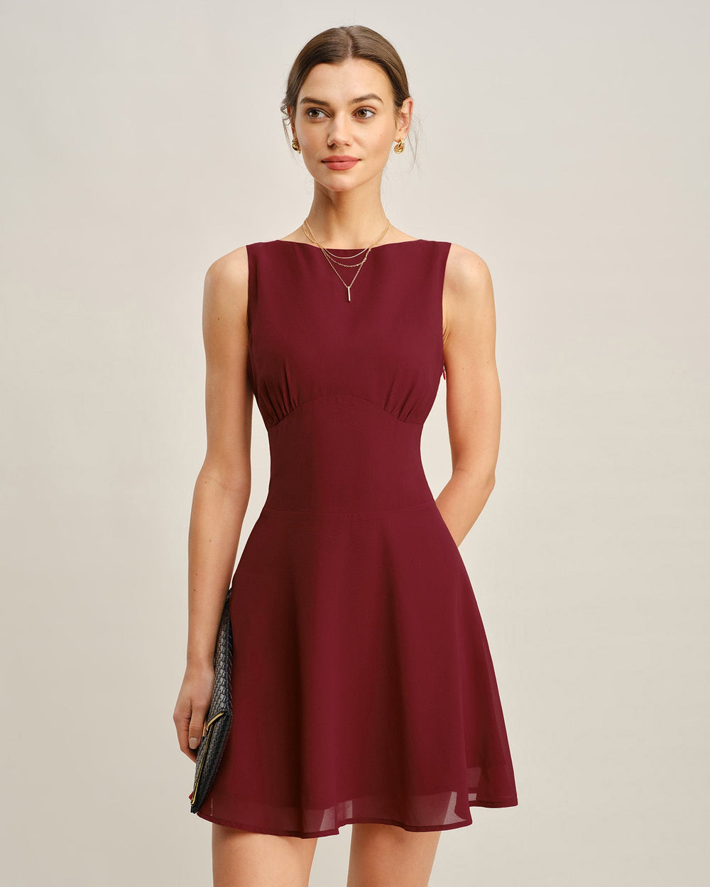 Vestido Amalia | Elegancia en Satén Tono Vino