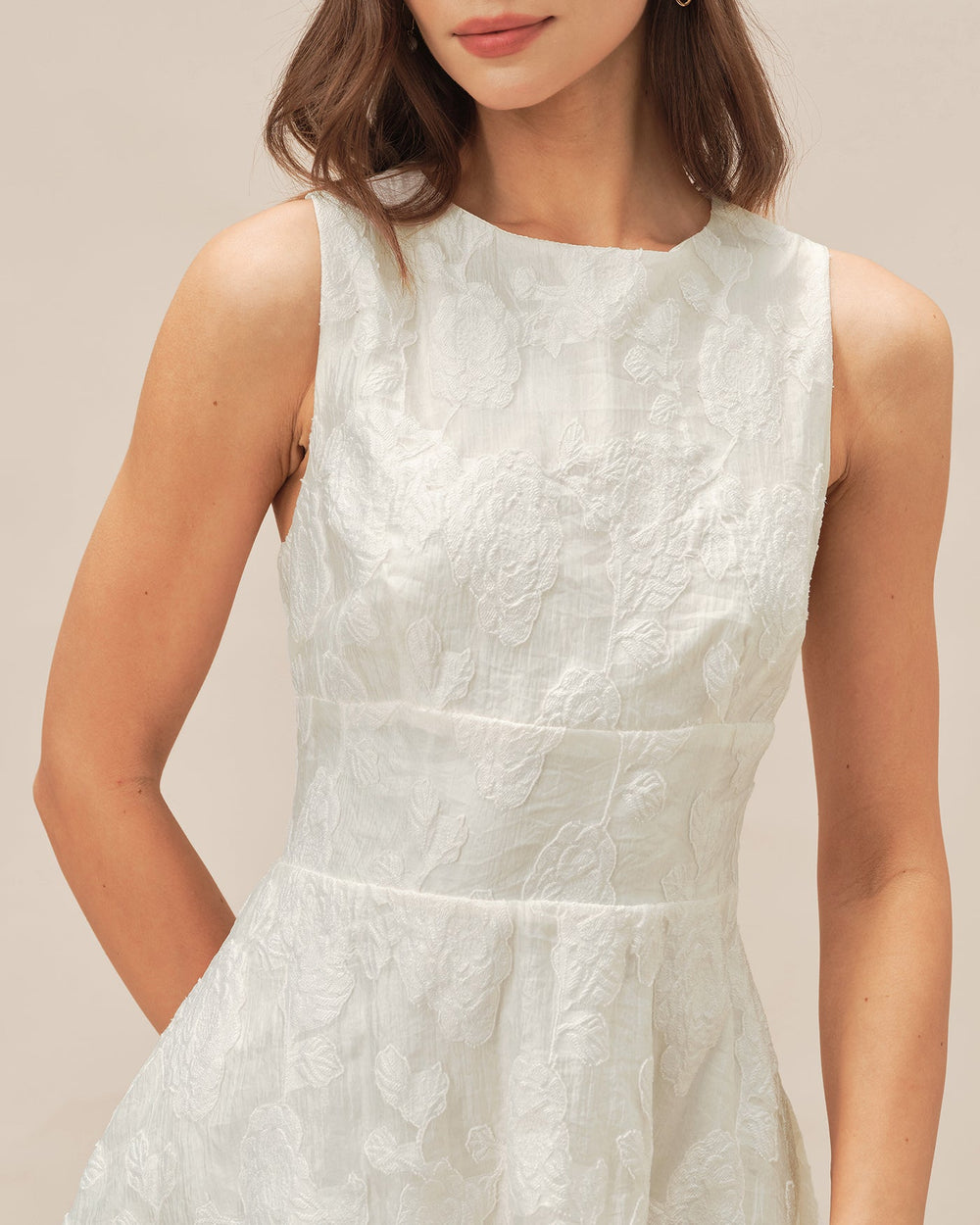 Vestido Alessia | Elegancia en Jacquard Tono Blanco