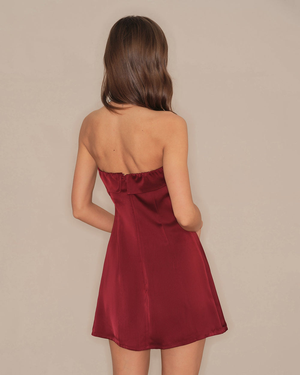Vestido Ginevra | Elegancia en Satén Tono Rojo