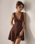 Vestido Samanta | Silueta Línea A con Escote en V en Tono Negro